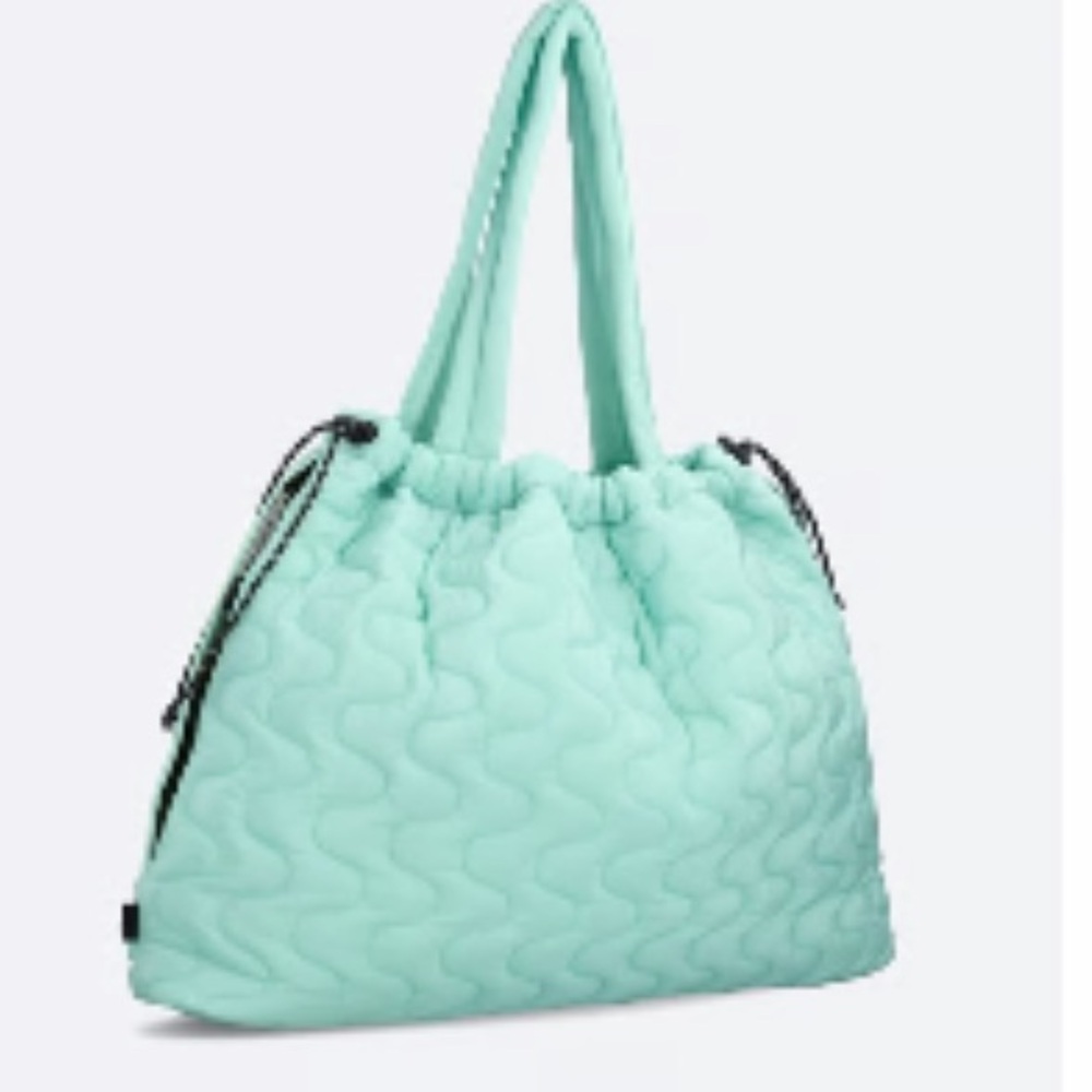 Free People cloud 9 Tote NWT - Picture 3 of 8